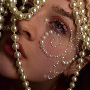 Meet your Posher, Elyse